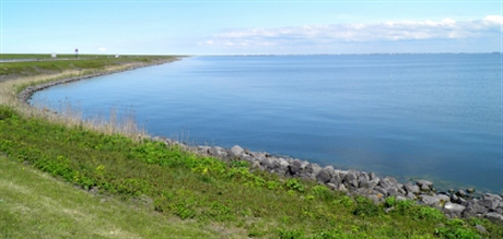 ijsselmeer_vanaf_afsluitdijk_-_foto_sicco2007